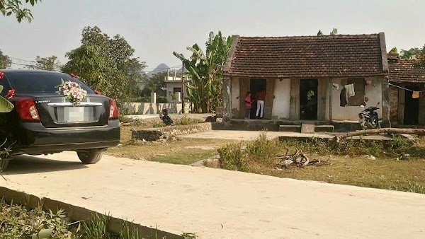 dam cuoi ngheo trong can nha xieu veo dau re cuoi hanh phuc khong hoi mon chang cong hoa 3