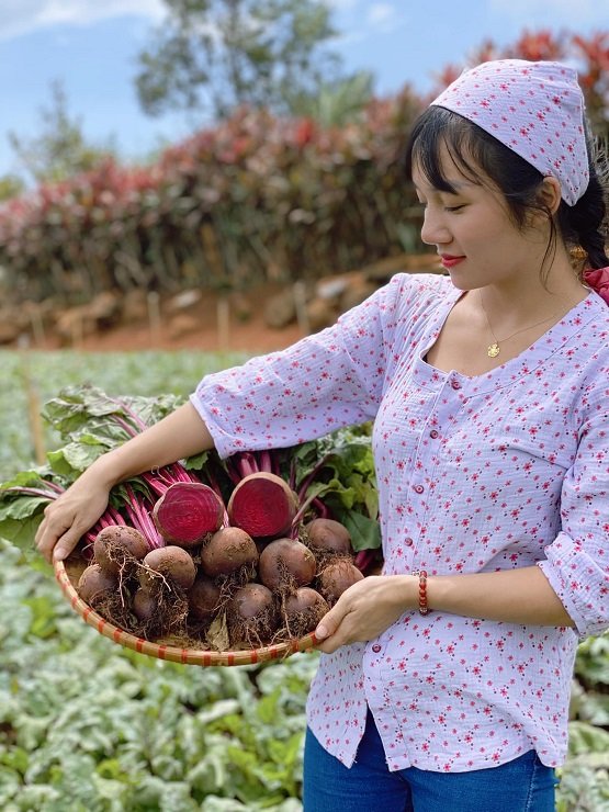 Khởi nghiệp từ 5 triệu đồng, cô gái Nam Định mua nhà, mua ô tô trước năm 30 tuổi - 3