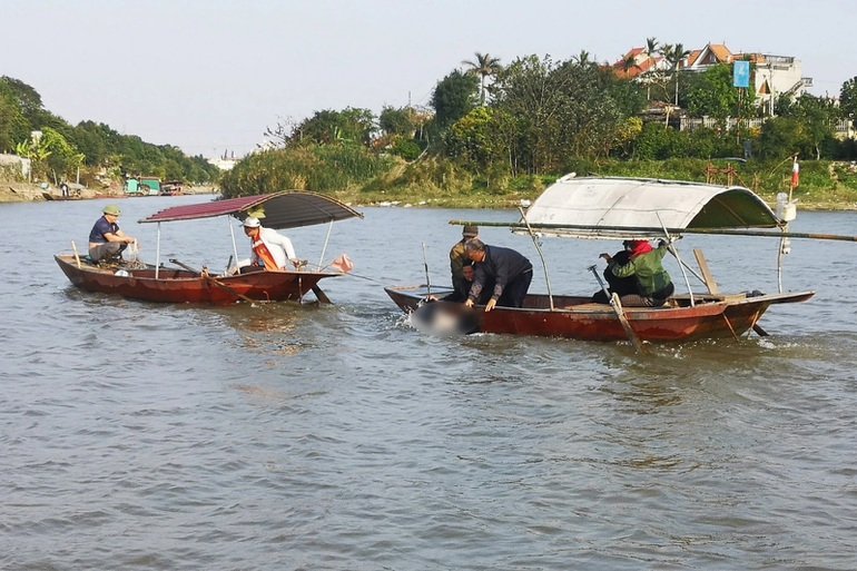 Ký ức ám ảnh của giám đốc bỏ việc đi vớt người tử nạn trên sông ở Thái Bình - 6 Ký ức ám ảnh của giám đốc bỏ việc đi vớt người tử nạn trên sông ở Thái Bình - 6