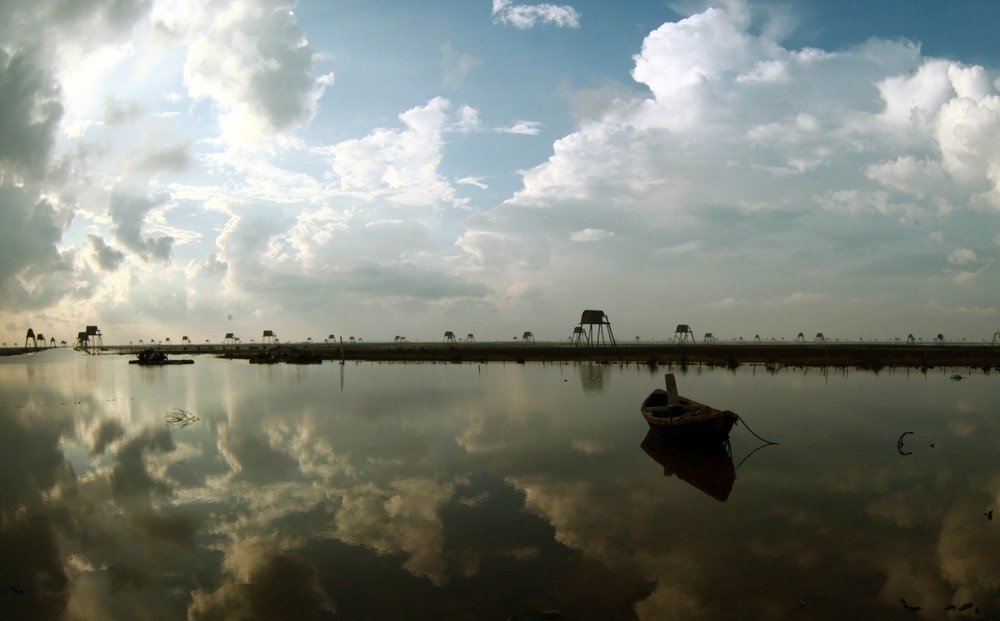 Không gian rộng lớn và thanh bình của biển Đồng Châu giúp du khách như lắng đọng tâm hồn Không gian rộng lớn và thanh bình của biển Đồng Châu giúp du khách như lắng đọng tâm hồn