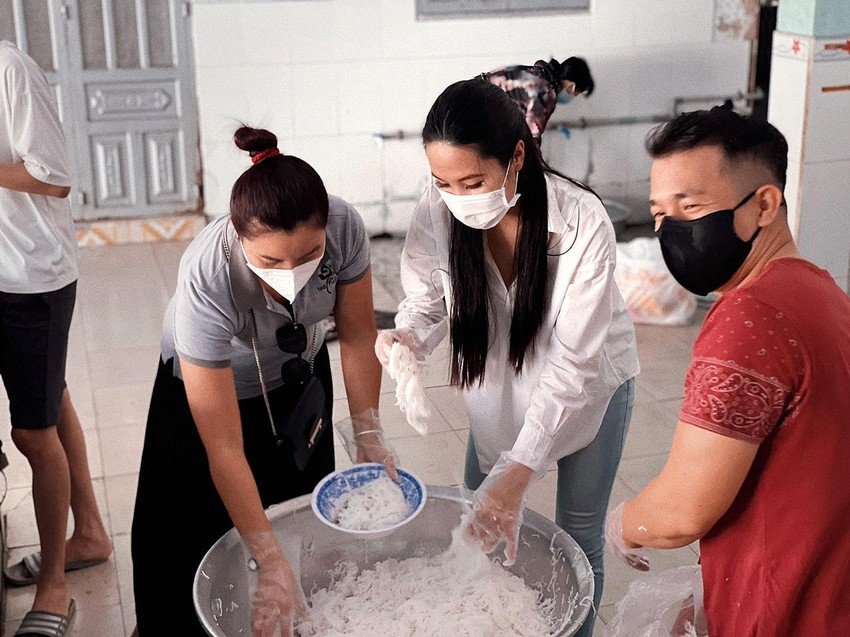 Nhan sắc nữ tiếp viên trưởng vào Top 70 Hoa hậu Hoàn vũ Việt Nam ảnh 3