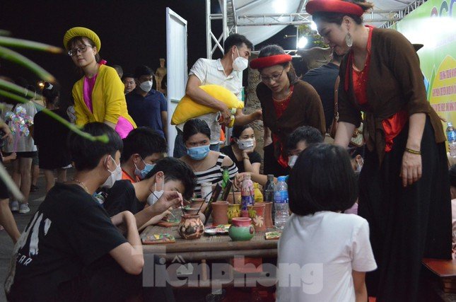 Bắc Ninh: Quan họ mượt mà, tưng bừng pháo hóa ảnh 5