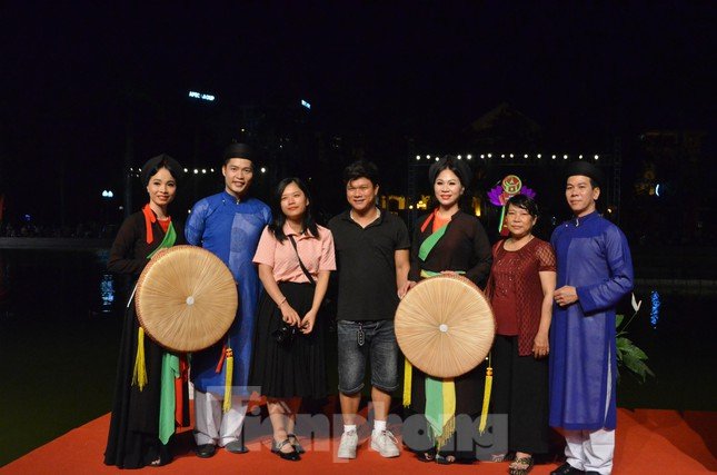Bắc Ninh: Quan họ mượt mà, tưng bừng pháo hóa ảnh 10
