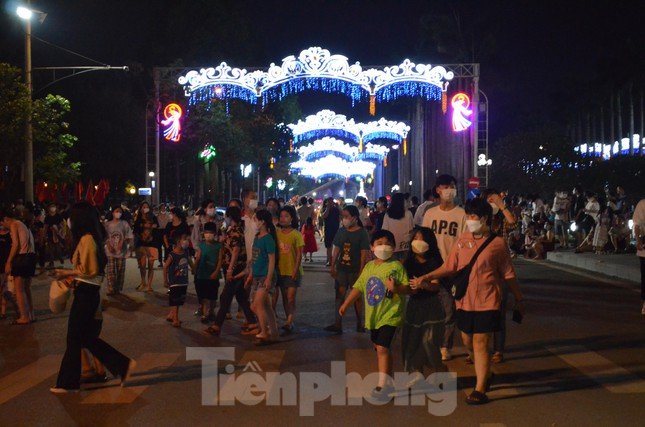 Bắc Ninh: Quan họ mượt mà, tưng bừng pháo hóa ảnh 1