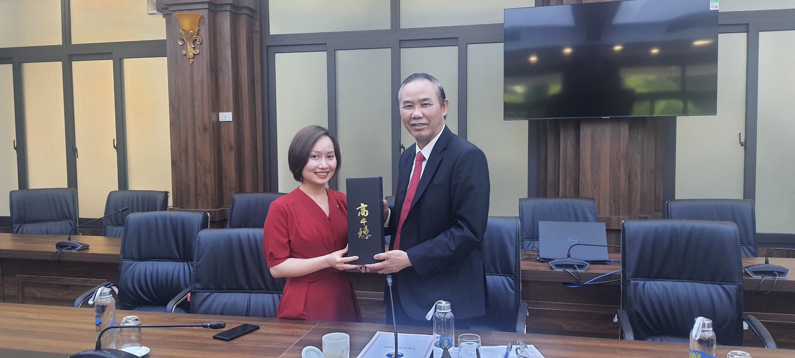 Vũ Thuỳ Linh : Tiến sĩ cá nóc người Việt đầu tiên chinh phục món ăn "tử thần" của Nhật và dự định tương lai mong muốn cá nóc thành món ăn có giá trị ở Việt Nam - Ảnh 8. Vũ Thuỳ Linh : Tiến sĩ cá nóc người Việt đầu tiên chinh phục món ăn "tử thần" của Nhật và dự định tương lai mong muốn cá nóc thành món ăn có giá trị ở Việt Nam - Ảnh 8.