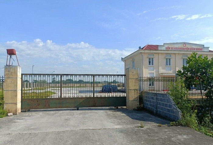 Thái Bình: Bến xe khách huyện bỏ hoang gây lãng phí 1
