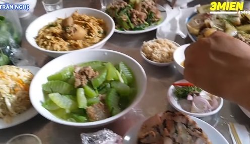 Xem clip làm cỗ cưới ở Nam Định, dân tình rần rần than nhớ quê