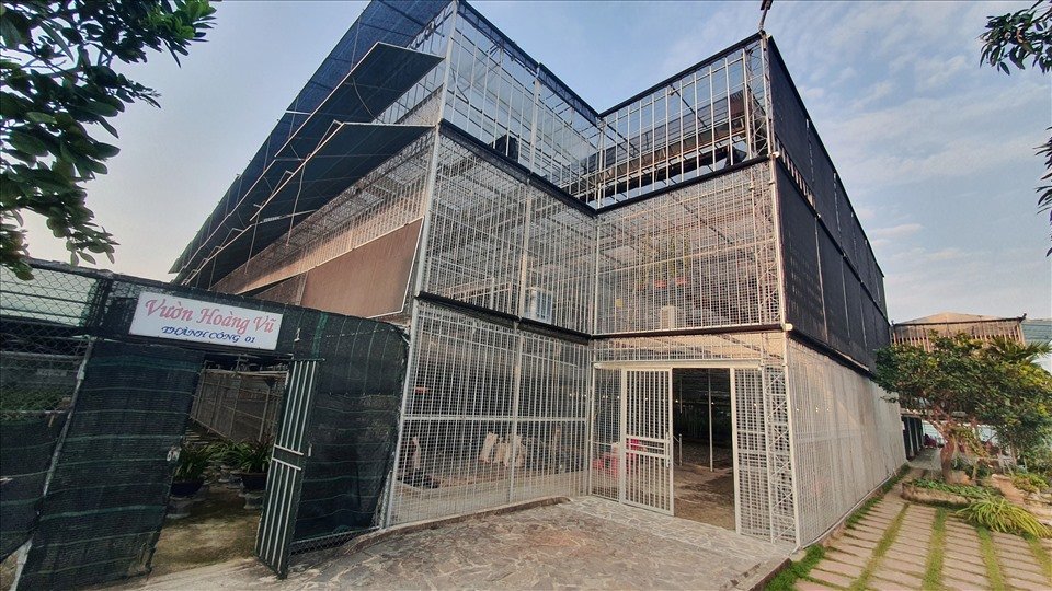 Cận cảnh phía bên ngoài nhà vườn. Ảnh: T.D