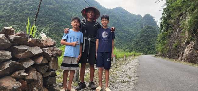 Chàng trai đi bộ xuyên Việt không đồng - Ảnh 7.