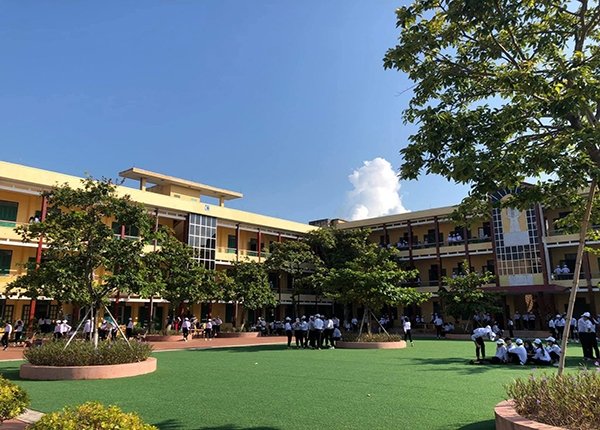 Truong_THPT_Giao_Thuy-5998-1536x1152