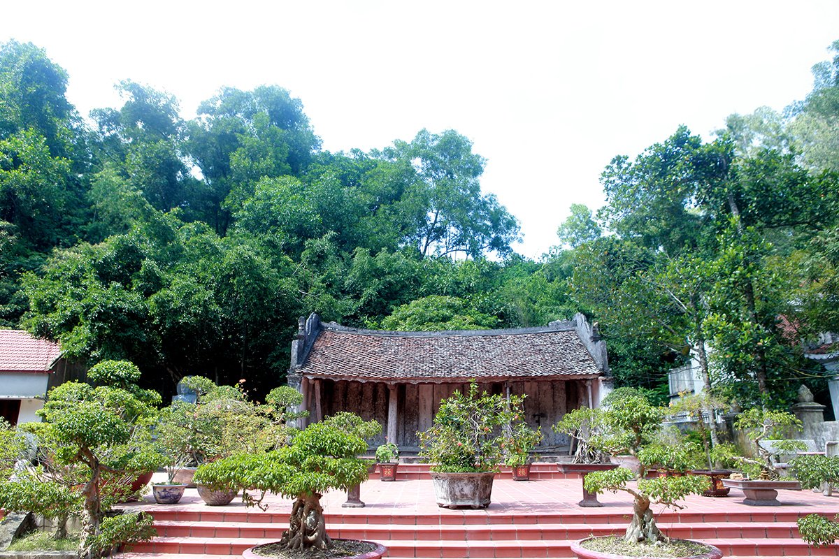 Ảnh: Chiêm ngưỡng tượng đá dát vàng vô cùng quý hiếm - 2