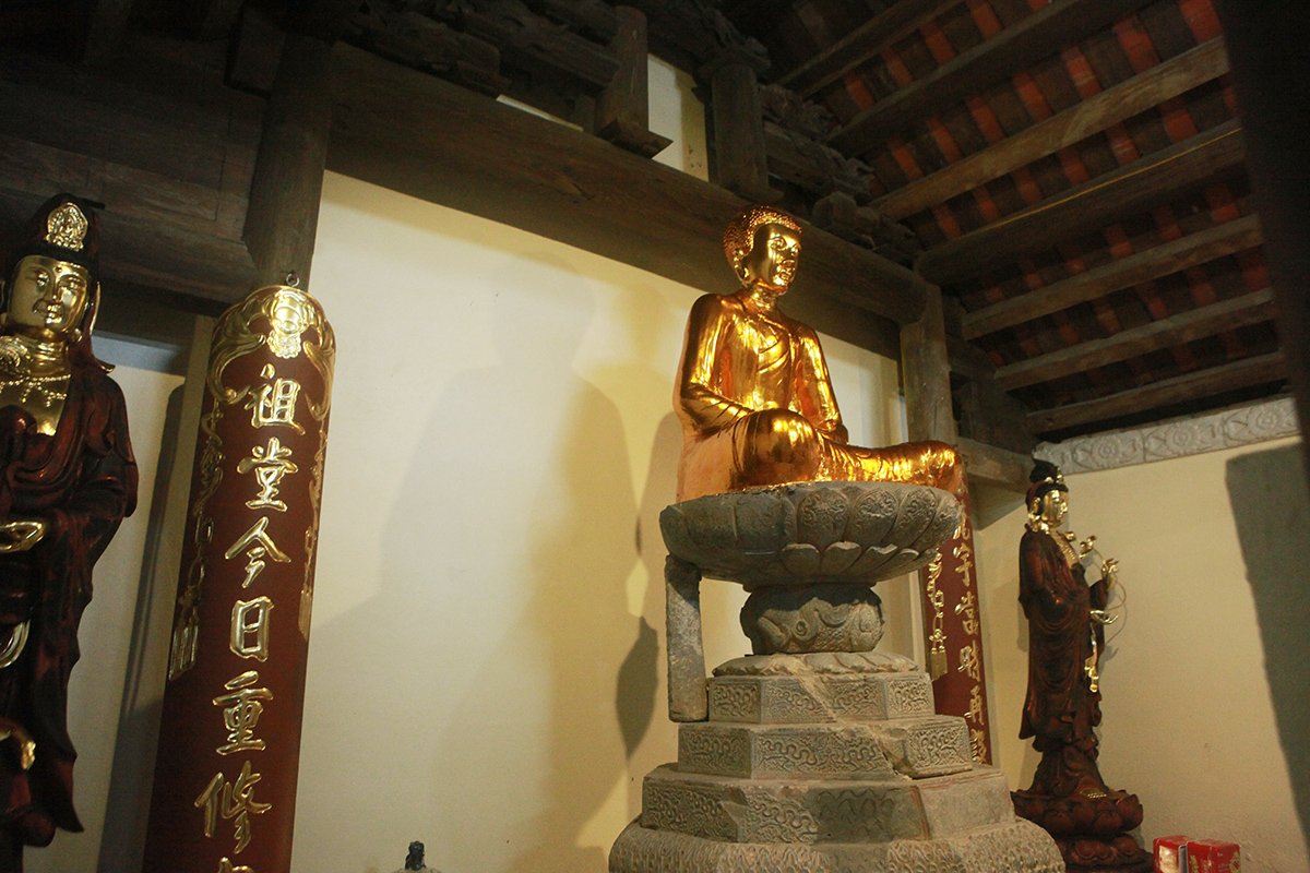 Ảnh: Chiêm ngưỡng tượng đá dát vàng vô cùng quý hiếm - 4