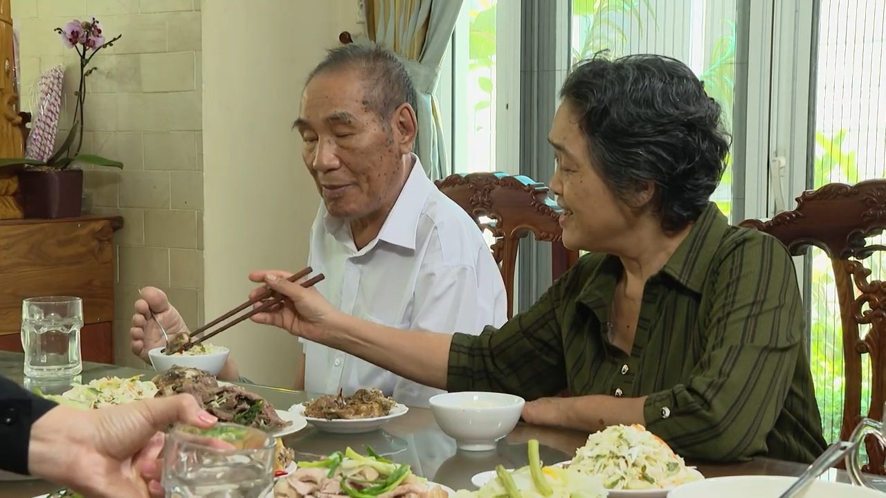 Hôn nhân kỳ lạ của nhà giáo ưu tú Nguyễn Ngọc Ký với hai chị em ruột - ảnh 4