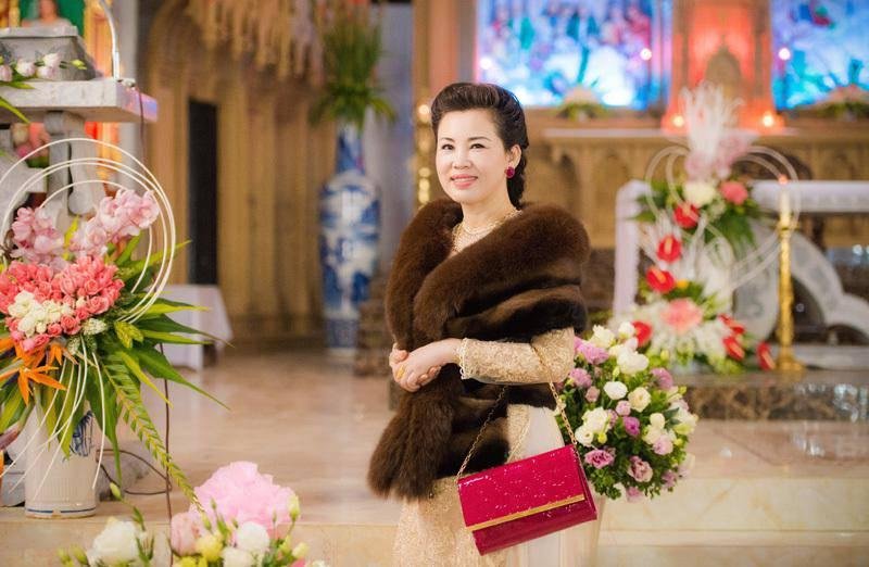 Nhan sắc trẻ đẹp nữ chủ nhân lâu đài dát vàng nổi tiếng Nam Định-6