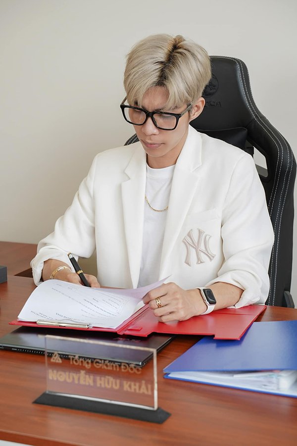 Streamer Hải Mõm bất ngờ trở thành Tổng giám đốc ở tuổi 23 0