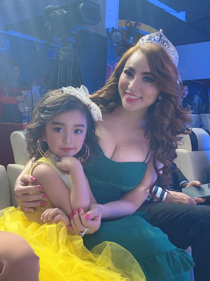 Bé gái Nam Định trời phú gương mặt xinh đẹp, 5 tuổi tự bắt xe lên phố thi mẫu nhí - Hình 13