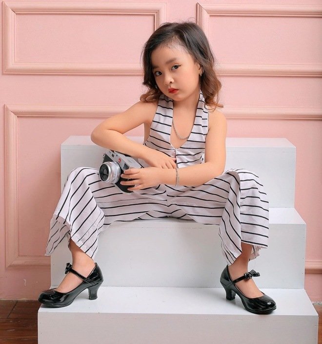 Bé gái Nam Định trời phú gương mặt xinh đẹp, 5 tuổi tự bắt xe lên phố thi mẫu nhí - Hình 10