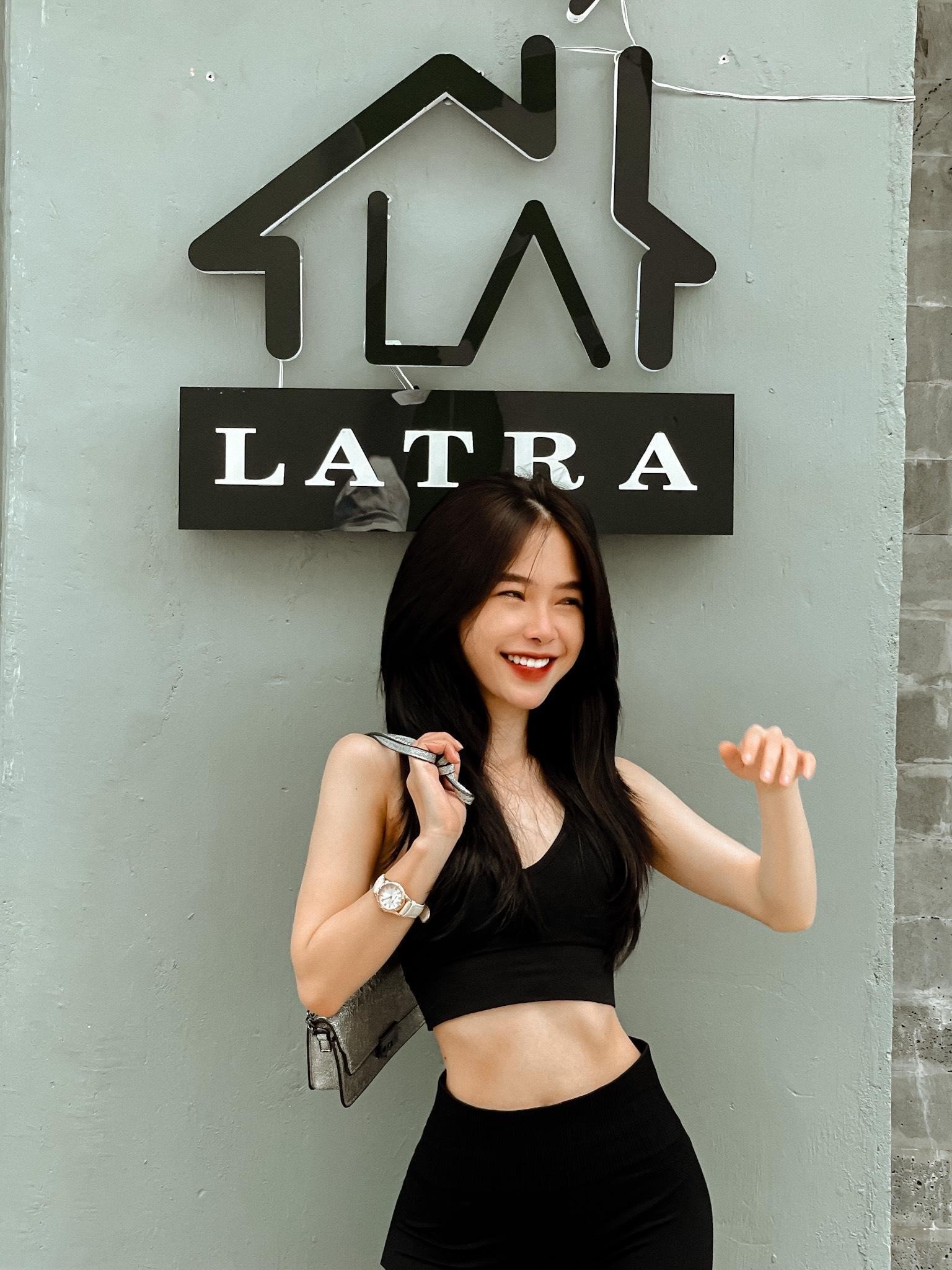 Người mẫu ảnh Yến Nhi gây ấn tượng bởi gương mặt V line và thân hình ‘em bé’ đầy cuốn hút ảnh 2