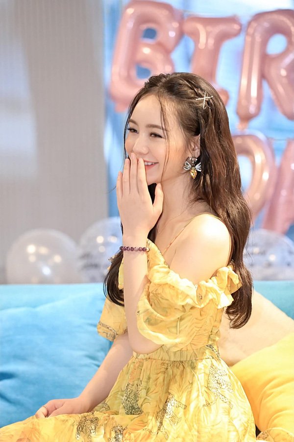 Quỳnh Kool Đừng bắt em phải quên: 25 tuổi là trụ cột kinh tế của gia đình nhưng nói không với cám dỗ - Ảnh 2. Quỳnh Kool Đừng bắt em phải quên: 25 tuổi là trụ cột kinh tế của gia đình nhưng nói không với cám dỗ - Ảnh 2.