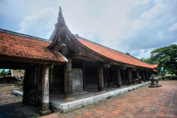  Chùa Keo có khuôn viên rộng. (Ảnh: KTCN)