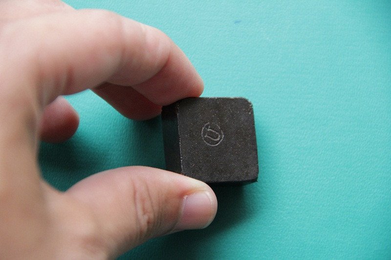 Kỳ lạ viên đá hút nọc độc rắn ở Thái Bình