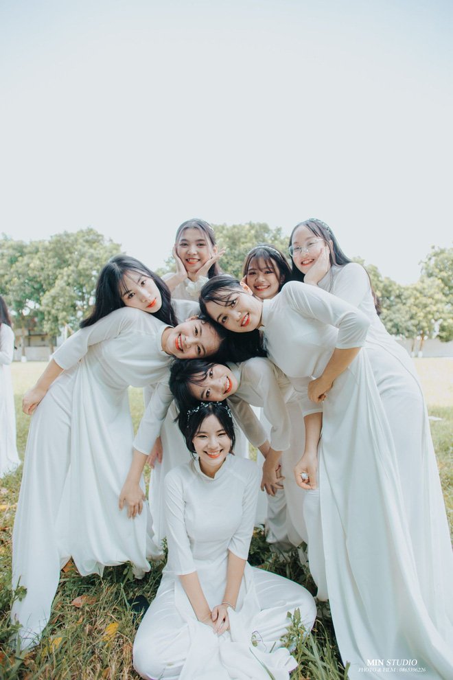 Lớp học ở Ninh Bình với 100% gái xinh, mấy anh chàng lớp bên cứ gọi là 5 phút ghé qua một lần để ngắm trộm - Hình 2