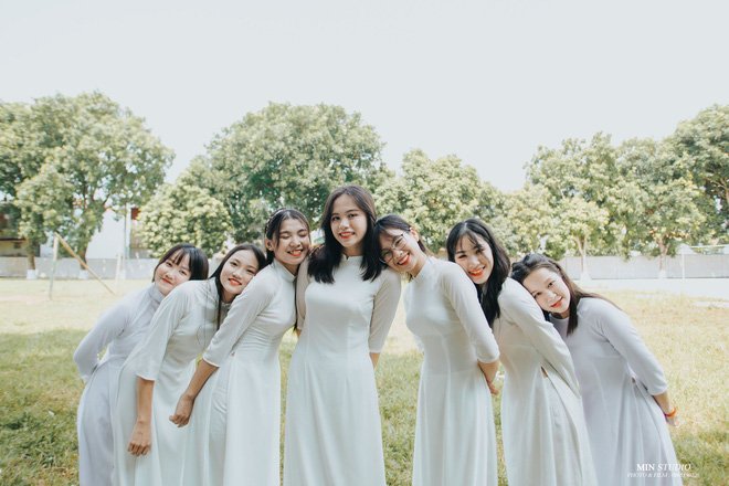 Lớp học ở Ninh Bình với 100% gái xinh, mấy anh chàng lớp bên cứ gọi là 5 phút ghé qua một lần để ngắm trộm - Hình 3