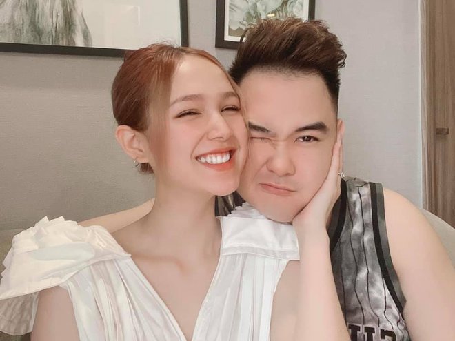 Ở phố là "hotgirl sang chảnh", về quê Xoài Non cũng phải xắn tay áo rửa bát như ai - Ảnh 1. Ở phố là "hotgirl sang chảnh", về quê Xoài Non cũng phải xắn tay áo rửa bát như ai - Ảnh 1.