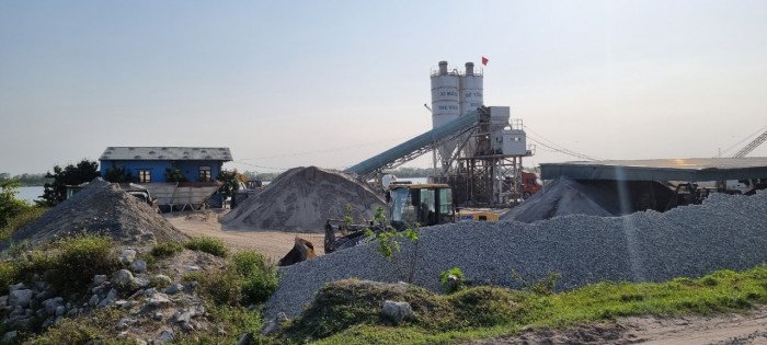 Thái Bình: Trạm trộn bê tông gây ô nhiễm, chính quyền “bất lực” 1