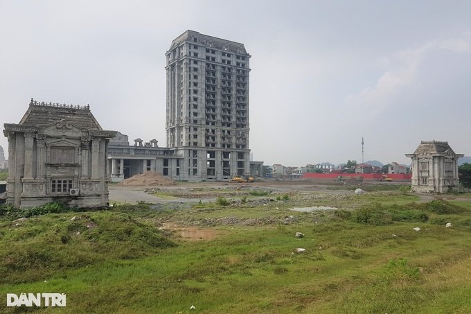 Đại gia Ninh Bình xây chui khách sạn 17 tầng chục năm không ai biết? - 4 Đại gia Ninh Bình xây chui khách sạn 17 tầng chục năm không ai biết? - 4