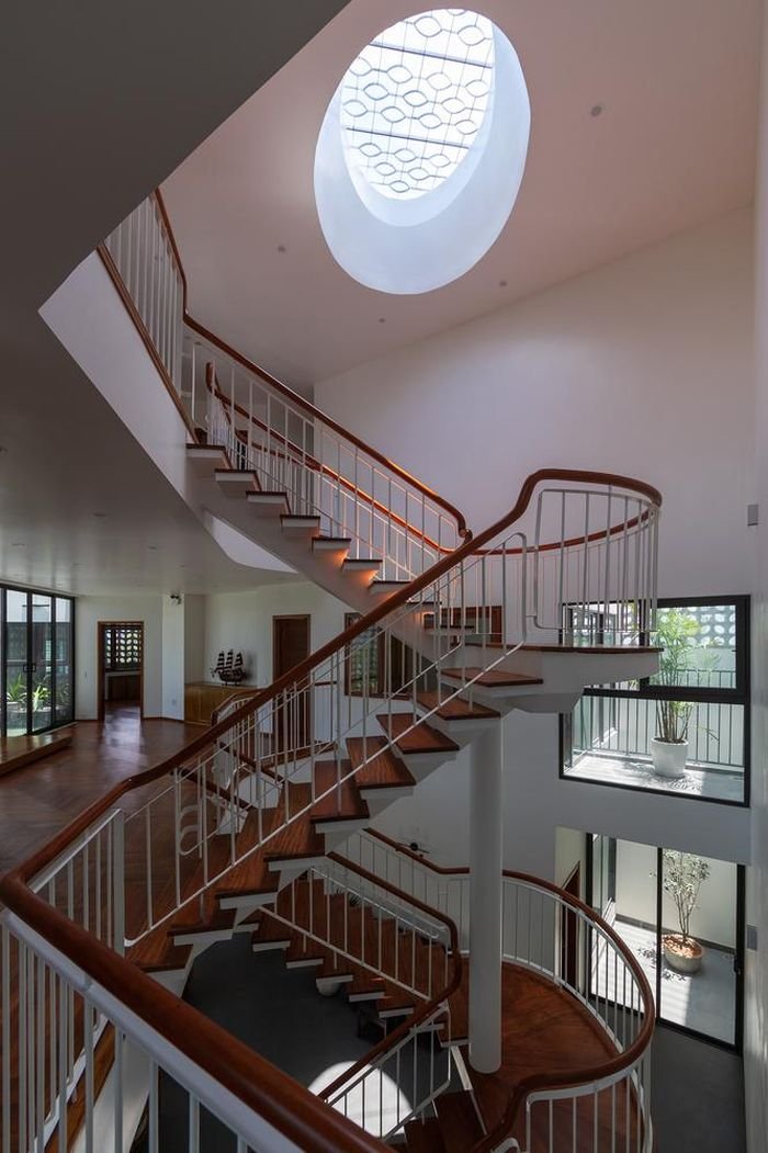 Dùng gạch bê tông chắn nắng, nhà Thái Bình đẹp mê mẩn - Hình 13