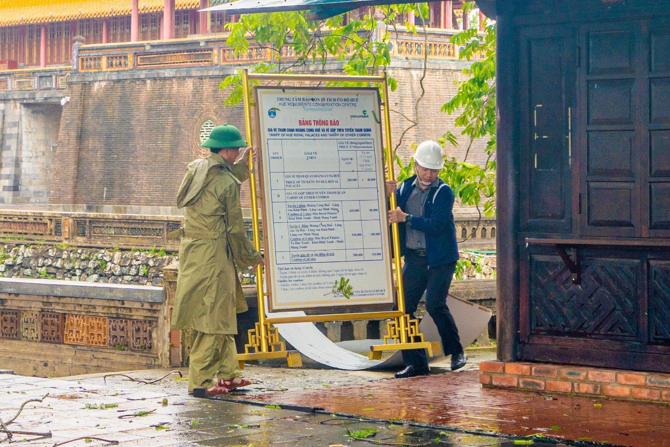 Cố đô Huế đứng vững trước bão lớn, đón du khách trở lại vào chiều nay - Hình 5