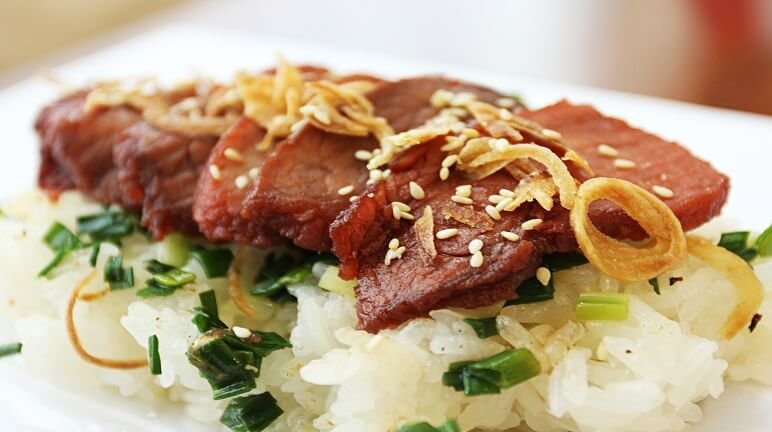 Ăn thử một lần, vương vấn mãi xôi xíu thành Nam - Ảnh 1.