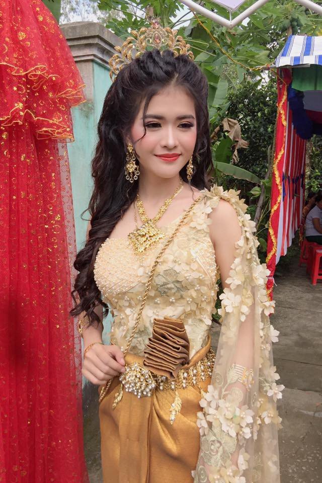 Nhan sắc lịm tim, gia thế bí ẩn của cô dâu miền Tây xinh đẹp hot nhất Facebook hôm qua - Ảnh 1. Nhan sắc lịm tim, gia thế bí ẩn của cô dâu miền Tây xinh đẹp hot nhất Facebook hôm qua - Ảnh 1.