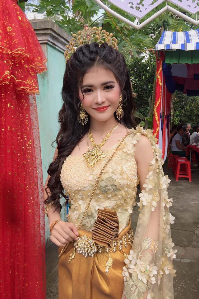 Nhan sắc lịm tim, gia thế bí ẩn của cô dâu miền Tây xinh đẹp hot nhất Facebook hôm qua - Ảnh 2. Nhan sắc lịm tim, gia thế bí ẩn của cô dâu miền Tây xinh đẹp hot nhất Facebook hôm qua - Ảnh 2.