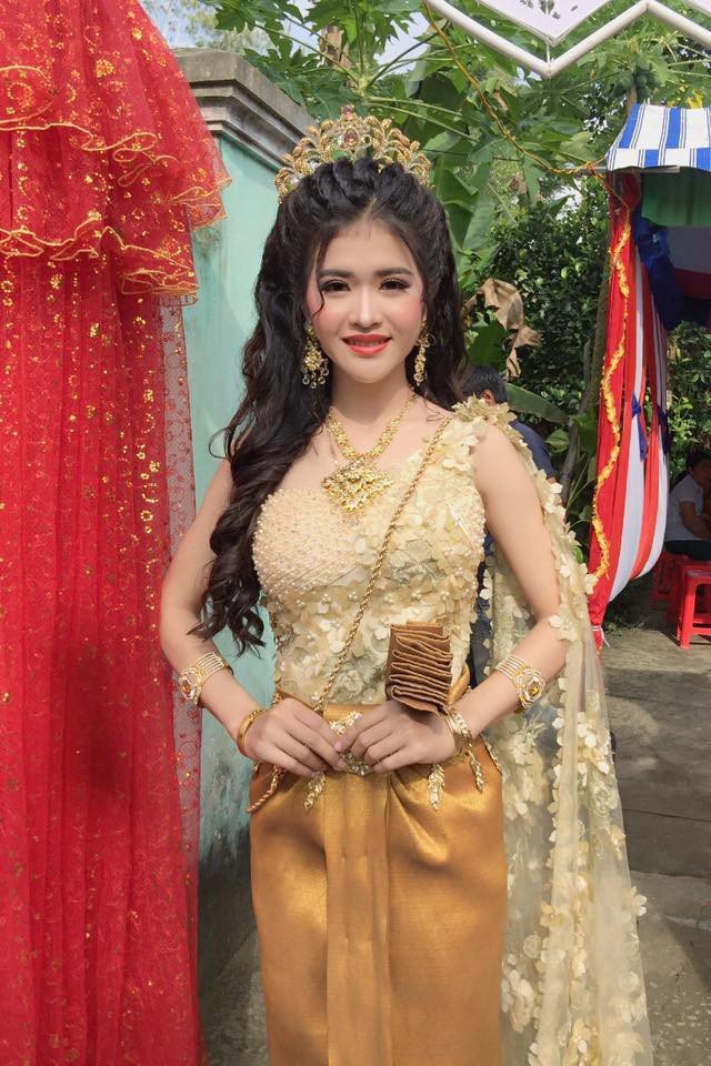 Nhan sắc lịm tim, gia thế bí ẩn của cô dâu miền Tây xinh đẹp hot nhất Facebook hôm qua - Ảnh 4. Nhan sắc lịm tim, gia thế bí ẩn của cô dâu miền Tây xinh đẹp hot nhất Facebook hôm qua - Ảnh 4.