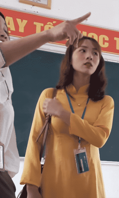 Chân dung cô giáo xinh đẹp khiến bao học sinh điêu đứng: "Học hành gì nữa ngồi ngắm cô thôi" 10 Chân dung cô giáo xinh đẹp khiến bao học sinh điêu đứng: "Học hành gì nữa ngồi ngắm cô thôi"