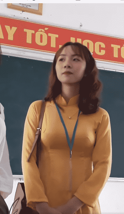 Chân dung cô giáo xinh đẹp khiến bao học sinh điêu đứng: "Học hành gì nữa ngồi ngắm cô thôi"