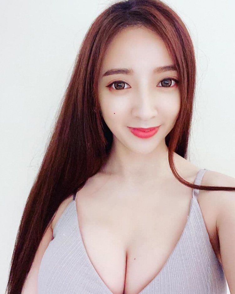 Cộng đồng mạng ngỡ ngàng trước hot girl cắt tóc cực phẩm: Thế này thì chắc một tuần đi cắt một lần mất - Hình 5