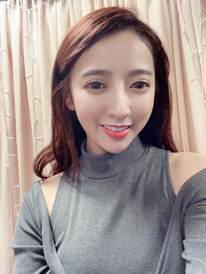 Cộng đồng mạng ngỡ ngàng trước hot girl cắt tóc cực phẩm: Thế này thì chắc một tuần đi cắt một lần mất - Hình 6