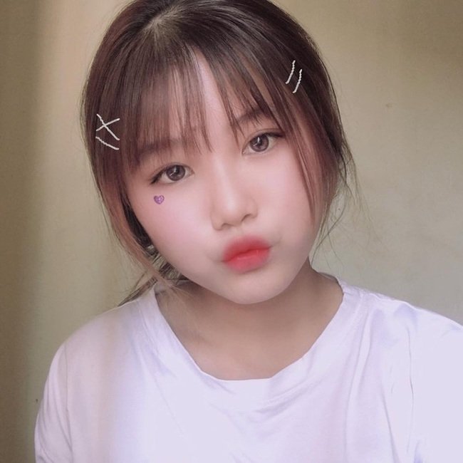 Cô gái trẻ xinh đẹp bảo lưu đại học, nộp đơn xin đi nghĩa vụ quân sự khiến nhiều người bất ngờ - Ảnh 4. Cô gái trẻ xinh đẹp bảo lưu đại học, nộp đơn xin đi nghĩa vụ quân sự khiến nhiều người bất ngờ - Ảnh 4.