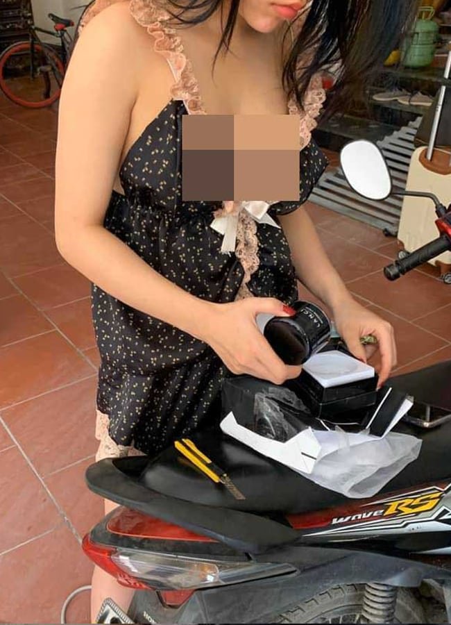 Sự cố "ngượng chín mặt" của các chị em vì chuộng mặc đồ ngủ đi lấy hàng, tắm biển 39 Sự cố "ngượng chín mặt" của các chị em vì chuộng mặc đồ ngủ đi lấy hàng, tắm biển