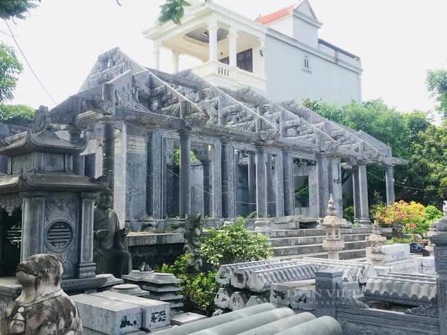 Mục sở thị ngôi nhà đá vôi nặng khoảng 300 tấn ở Ninh Bình - Ảnh 2. Mục sở thị ngôi nhà đá vôi nặng khoảng 300 tấn ở Ninh Bình - Ảnh 2.