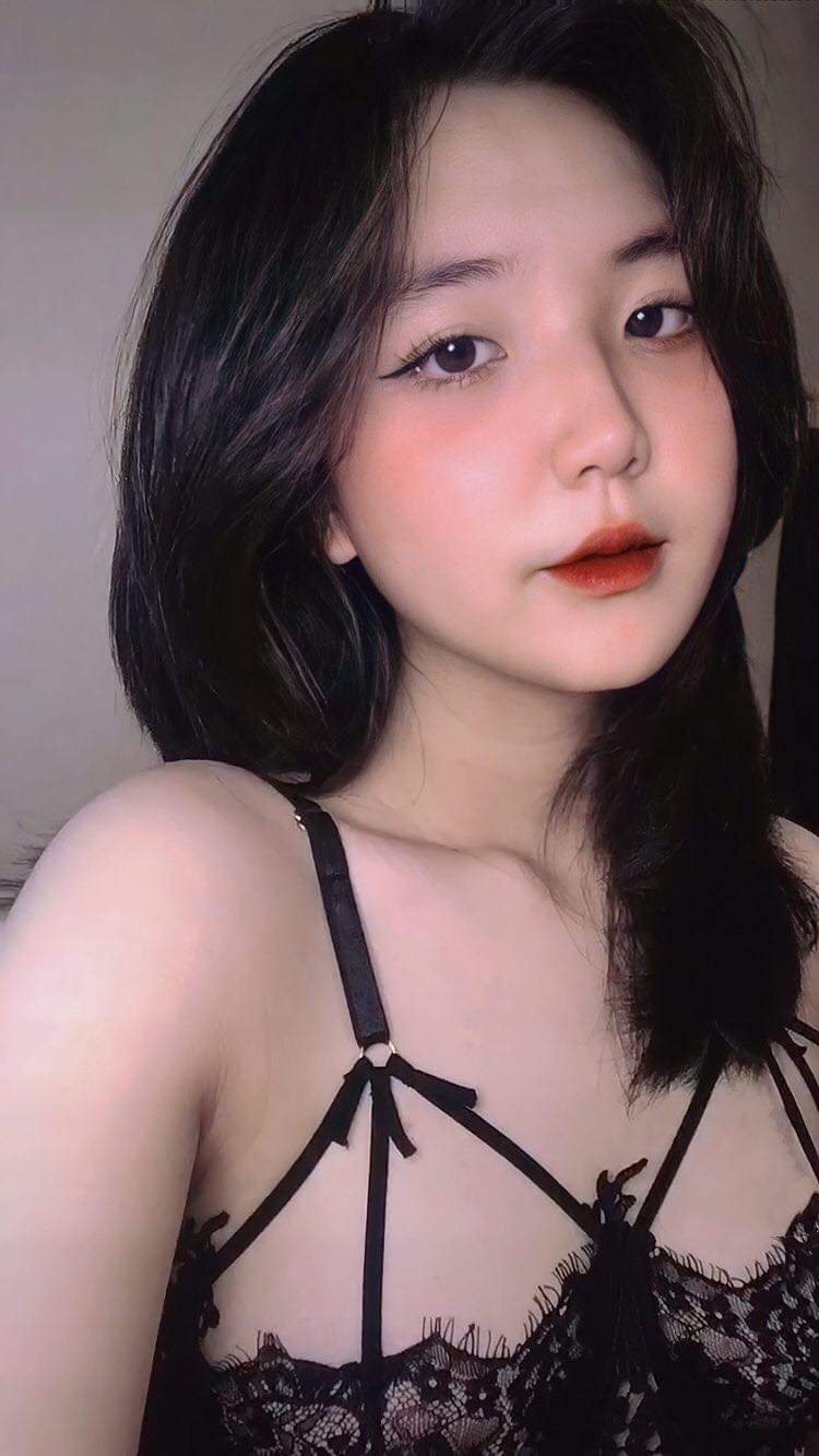 Nữ sinh 2k5 sở hữu "vũ khí bí mật" khiến netizen điên đảo - ảnh 7 Nữ sinh 2k5 sở hữu "vũ khí bí mật" khiến netizen điên đảo - ảnh 7