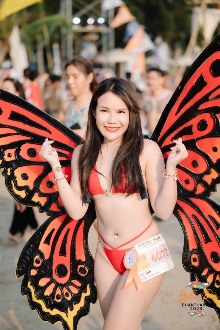 Choáng ngợp trước nhan sắc dàn Á hậu, hot girl mặc bikini chạy đua ở bãi biển Thái Lan 4 Choáng ngợp trước nhan sắc dàn Á hậu, hot girl mặc bikini chạy đua ở bãi biển Thái Lan 4