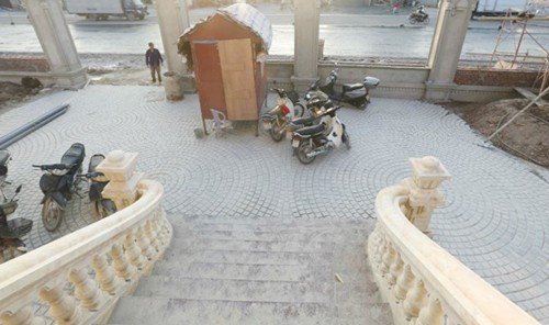 Đại gia Ninh Bình xây lâu đài sinh đôi cực độc tặng con trai ảnh 6