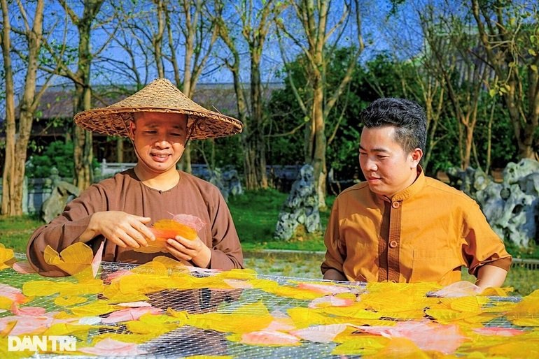 Nghề độc lạ ở Ninh Bình: Không cho lá rụng... về gốc - 3