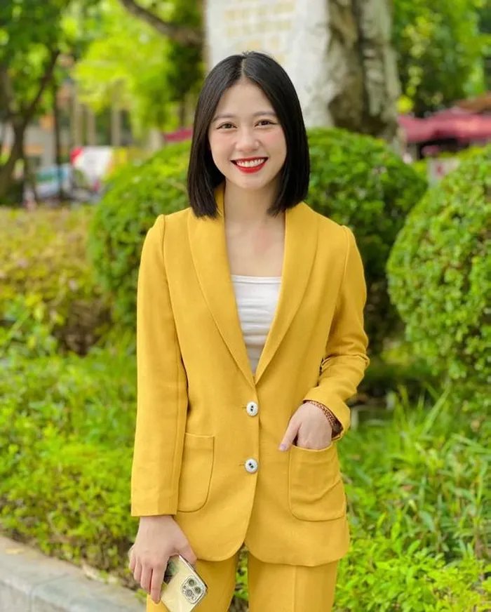 Bảo Thoa có cơ hội làm mẫu ảnh, mẫu quảng cáo trong thời gian dài, tích lũy được một khoản vốn cũng như kinh nghiệm và trải nghiệm quý báu.