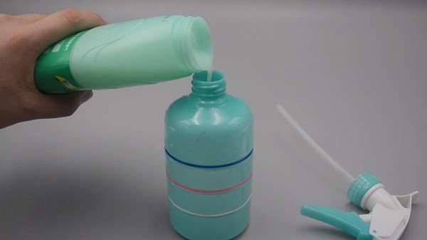 Quạt điện bẩn không cần tháo rời, cho vào túi ni lông 2 phút là sạch, bụi tự rơi xuống - 2