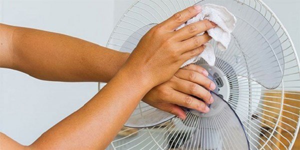 Quạt điện bẩn không cần tháo rời, cho vào túi ni lông 2 phút là sạch, bụi tự rơi xuống - 1